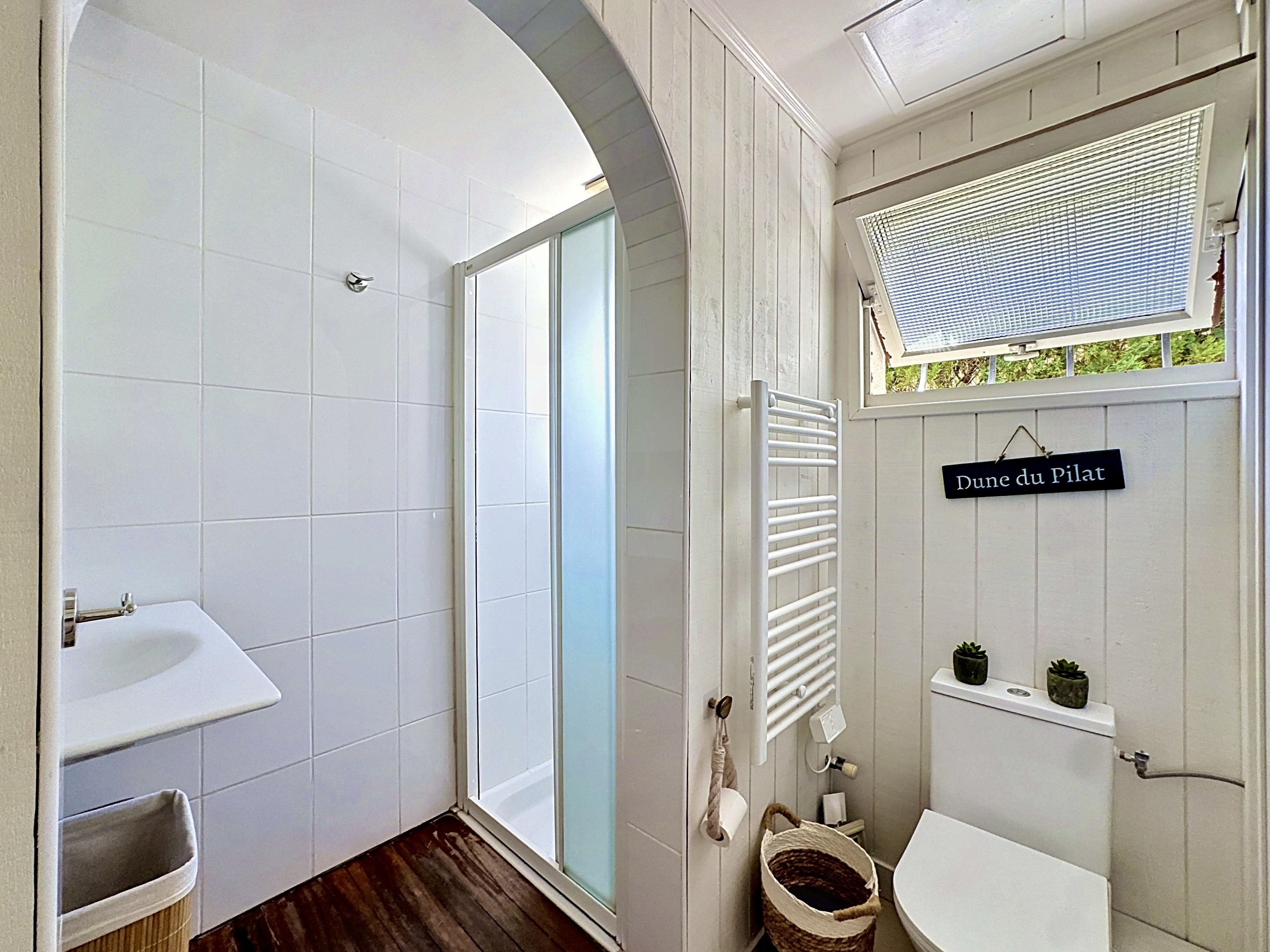Salle de douche bas