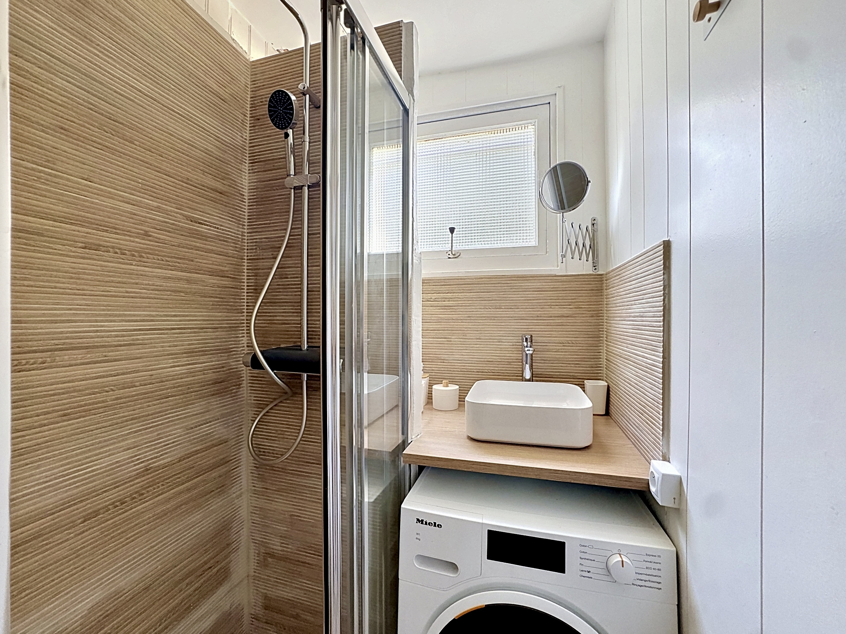 Salle de douche bas 3